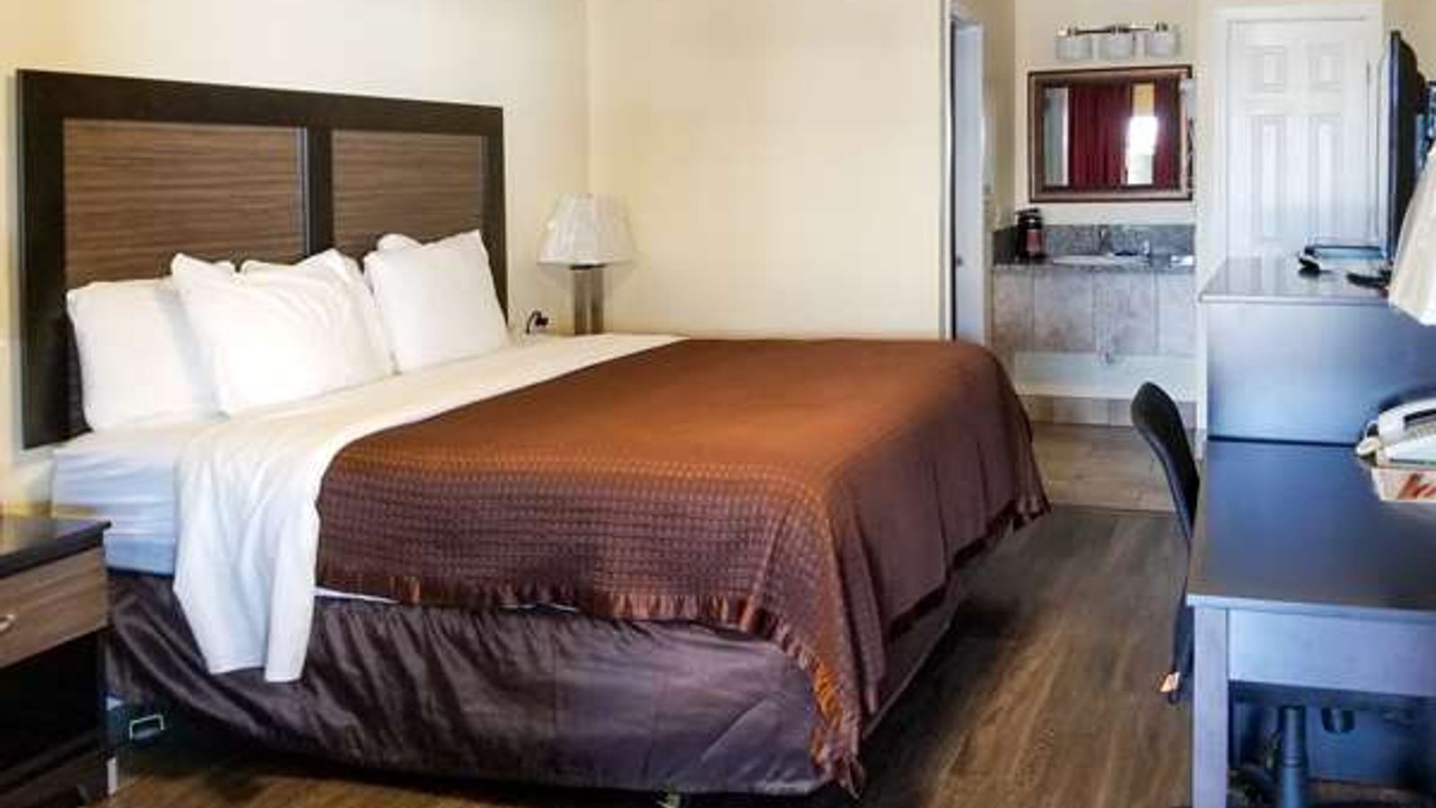 Photo of Rodeway Inn Medford South I-5