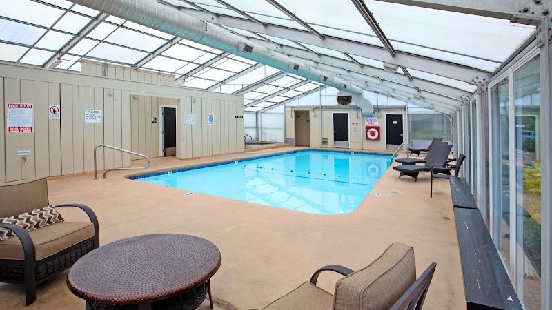 Photo of Clarion Inn Surfrider Resort