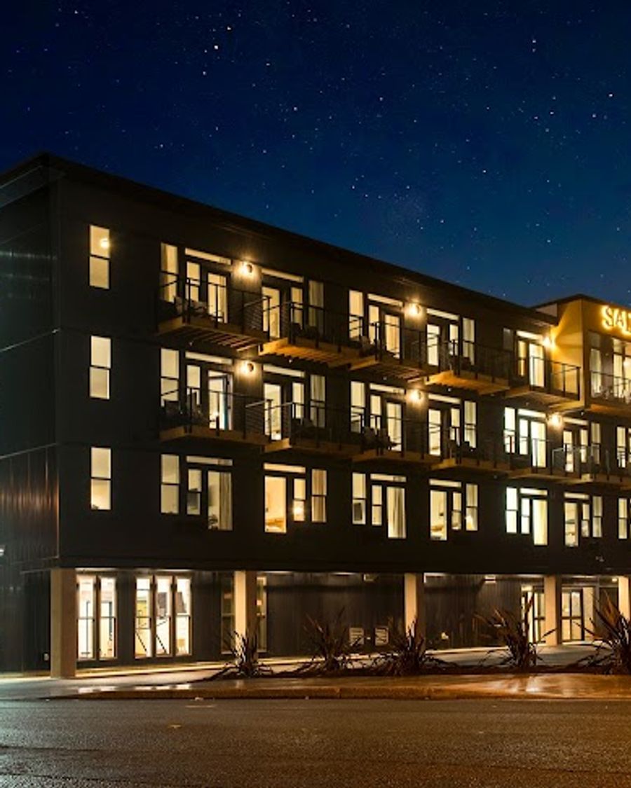 SaltLine Hotel