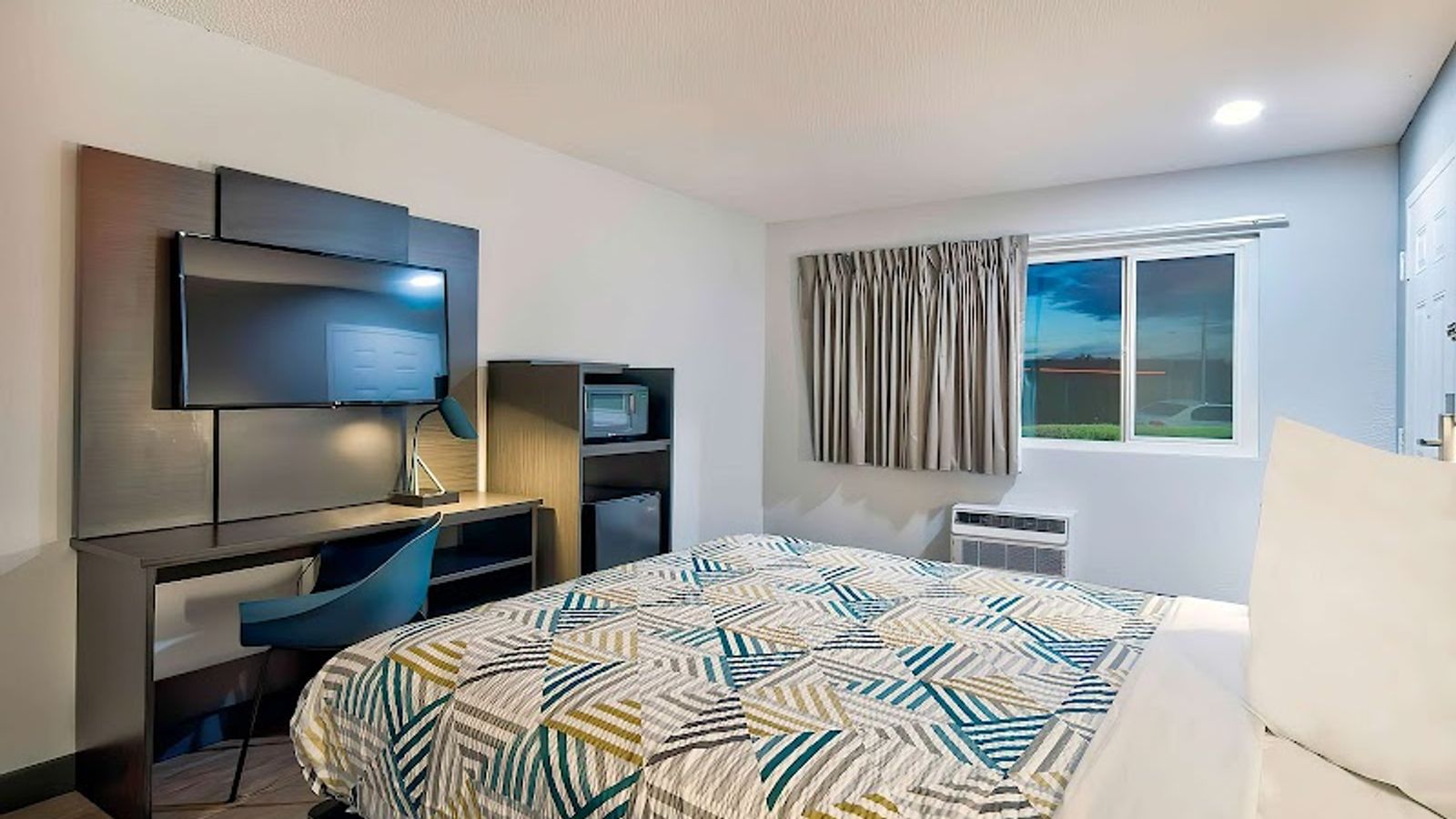 Photo of Motel 6 Vallejo, CA - Six Flags West