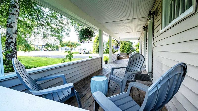 Vashon Inn - Terrace