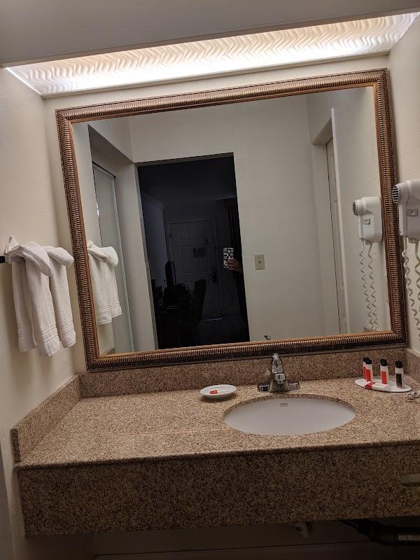 Photo of Days Inn & Suites Lodi