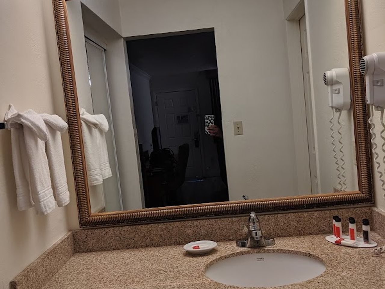 Photo of Days Inn & Suites Lodi