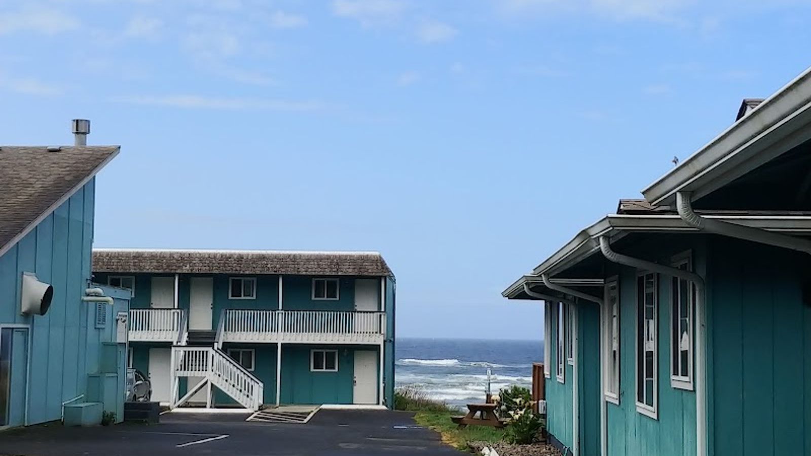 Silver Surf Motel