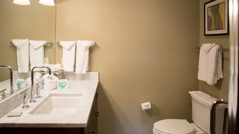 Photo of Columbia Cliff Villas Hotel