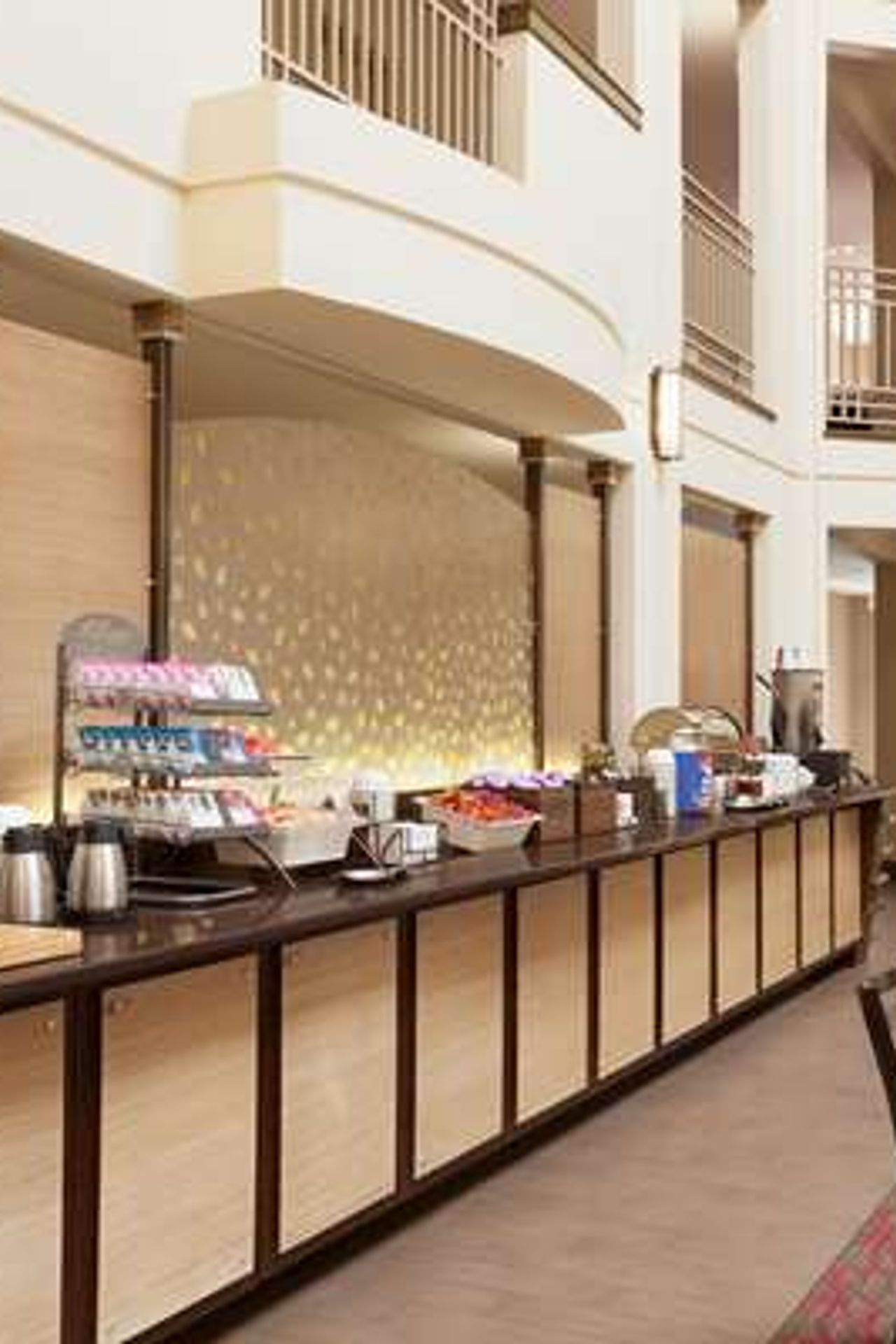 Photo of Country Inn & Suites by Radisson, San Carlos, CA