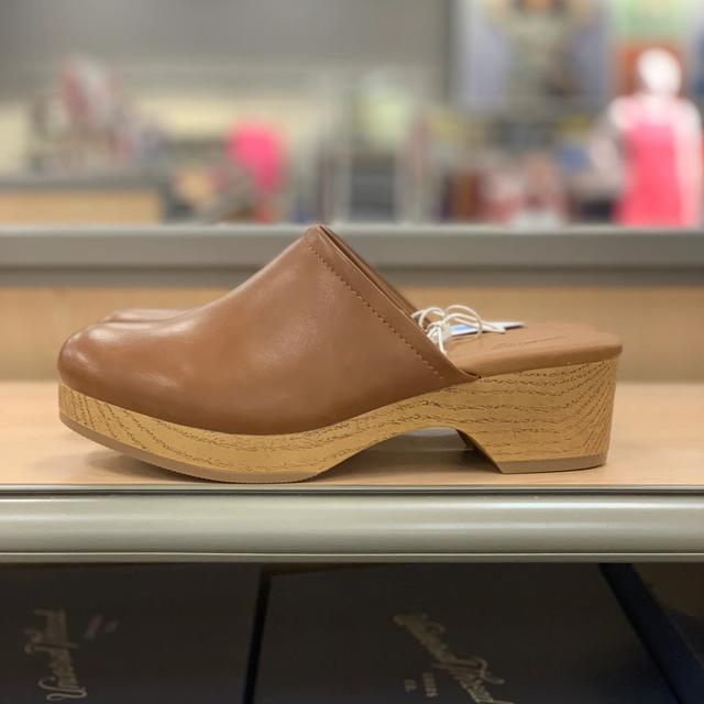 Womens Clog Magnolia Heels - Universal Thread