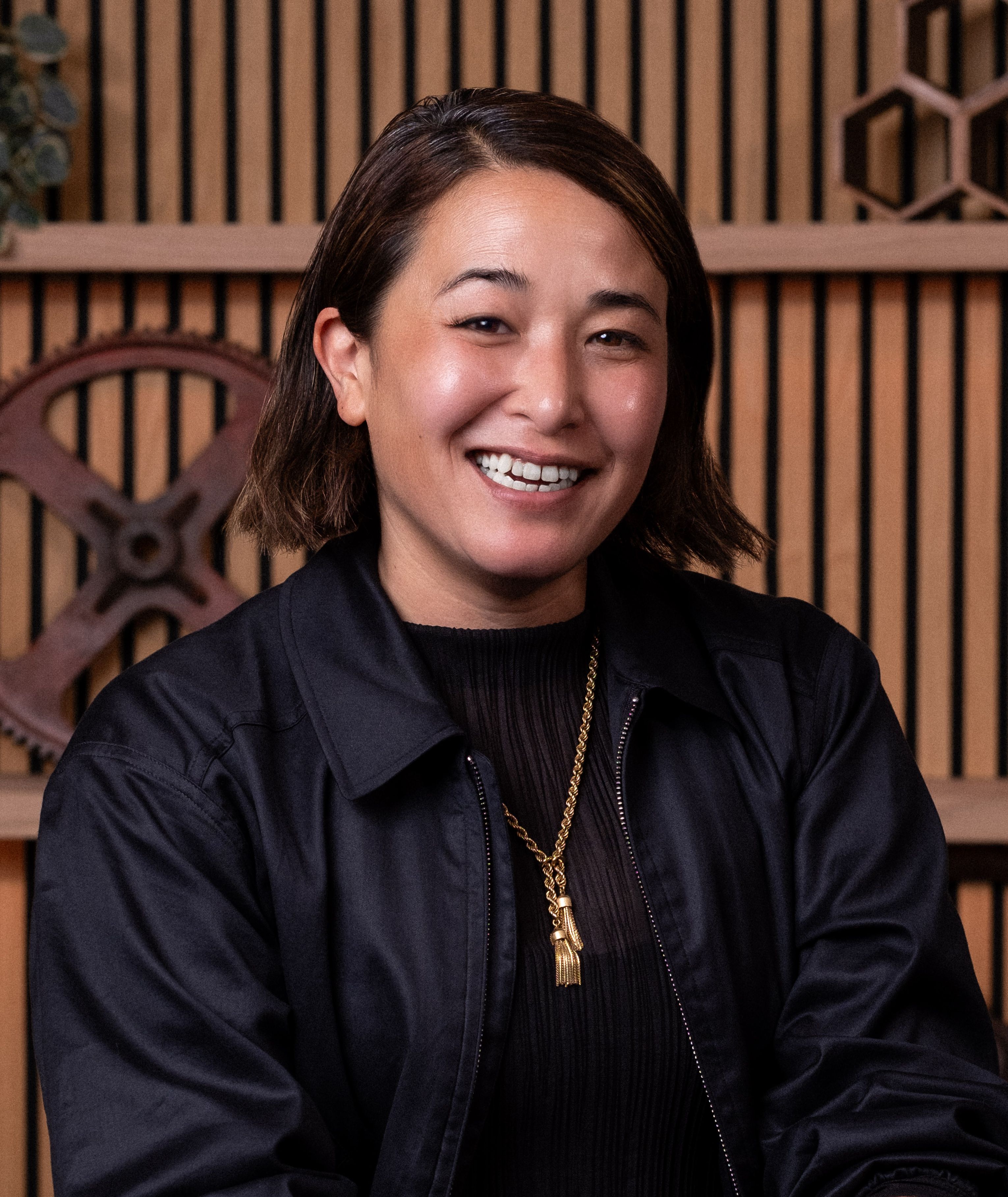 Dana Oshiro's Headshot