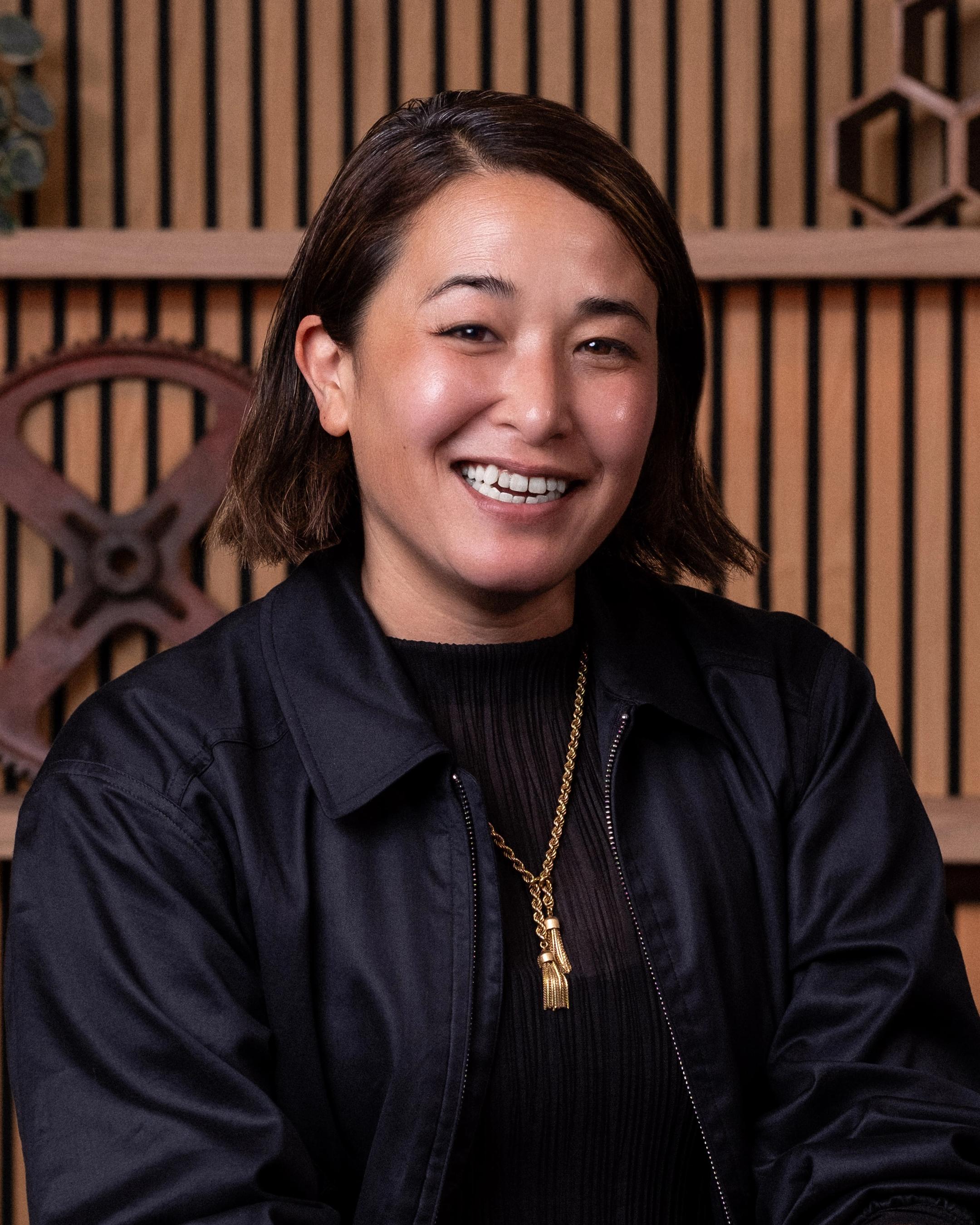 Dana Oshiro's Headshot