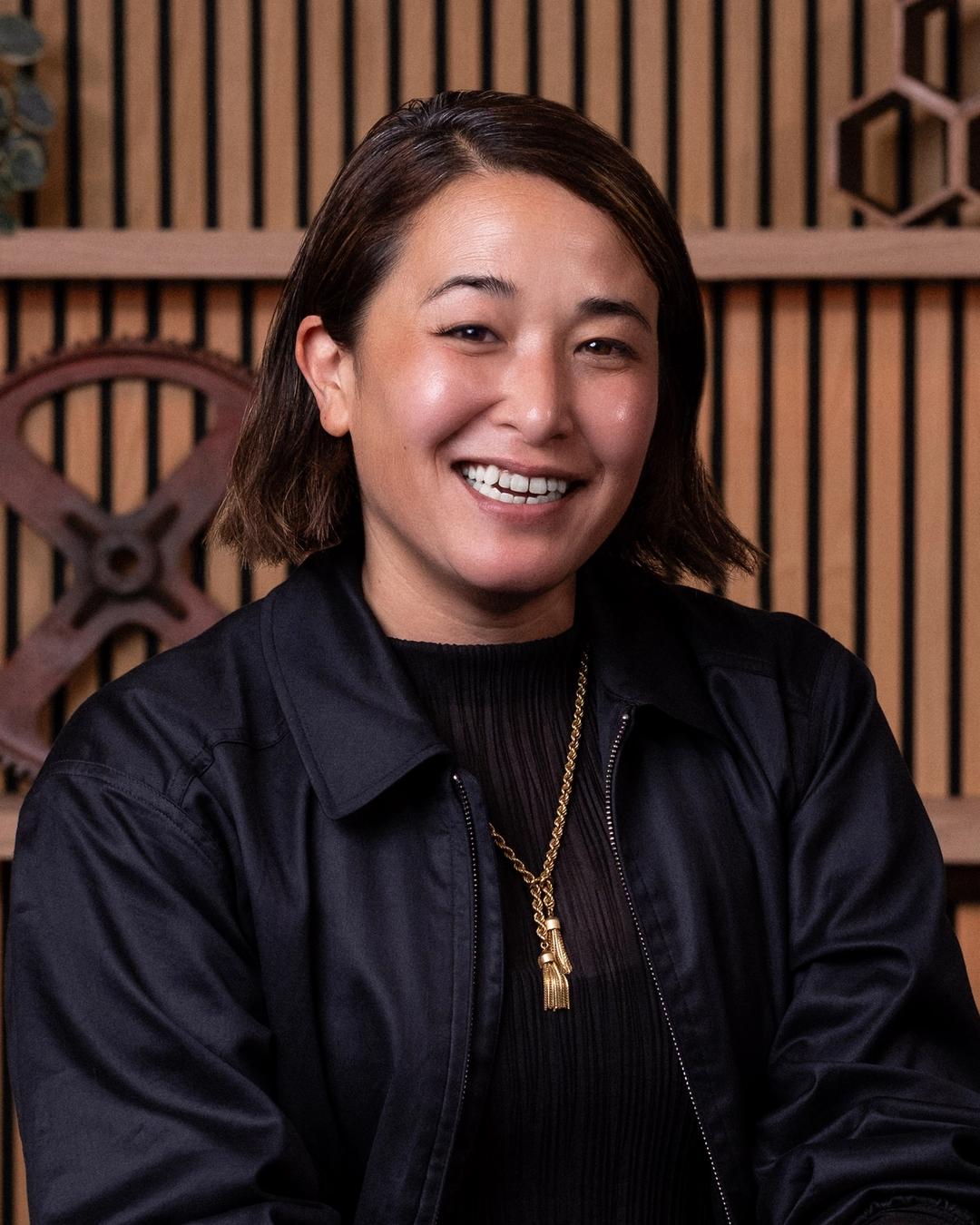 Dana Oshiro's Headshot