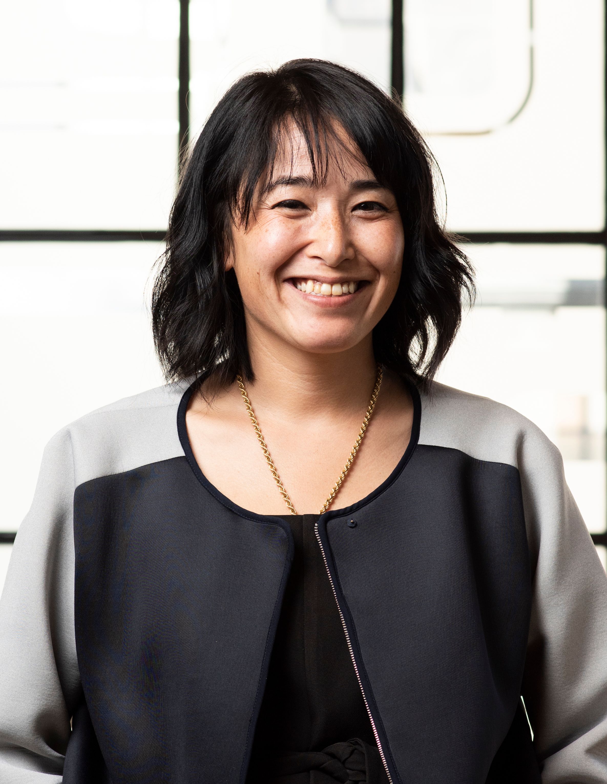 Dana Oshiro's Headshot