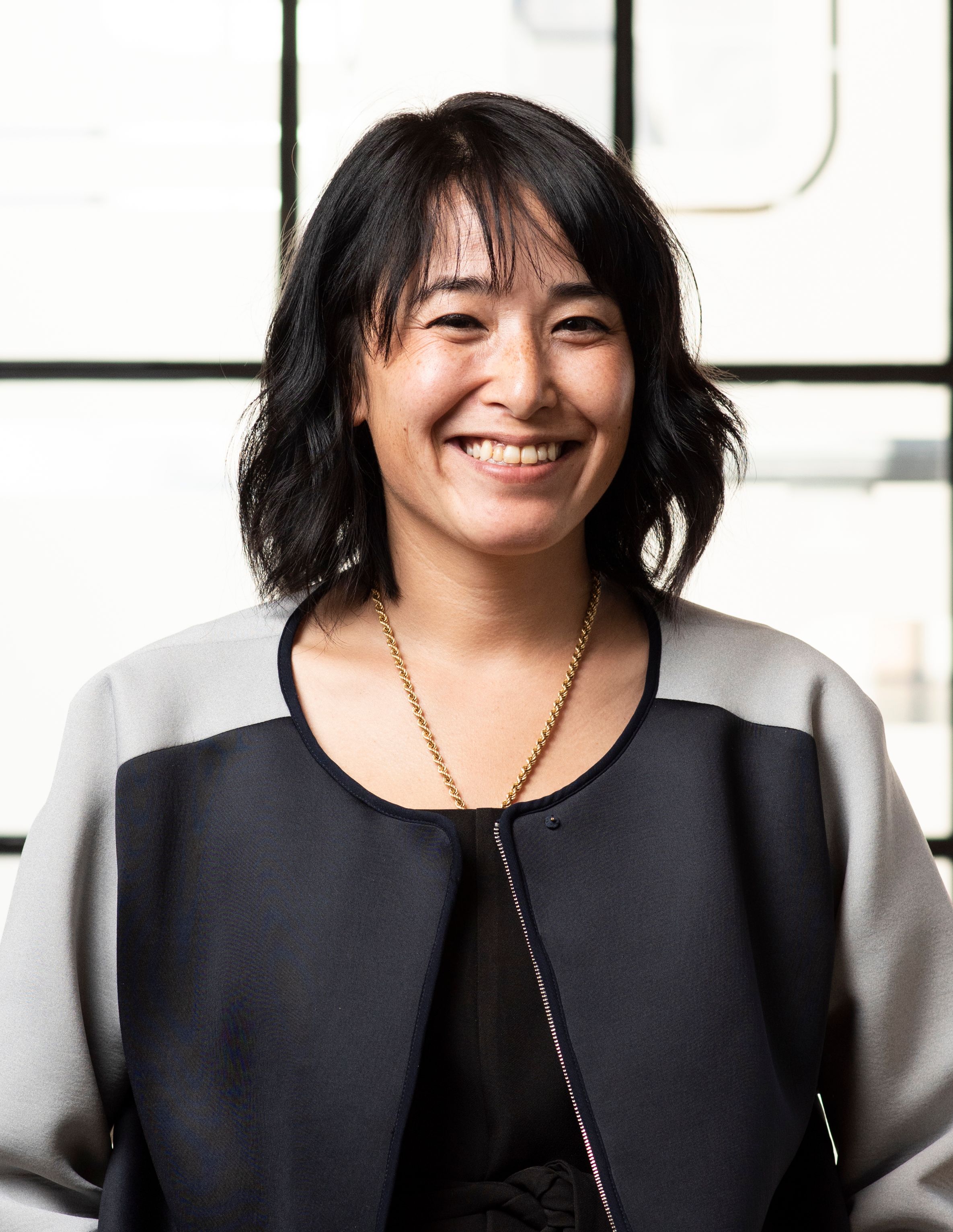Dana Oshiro's Headshot