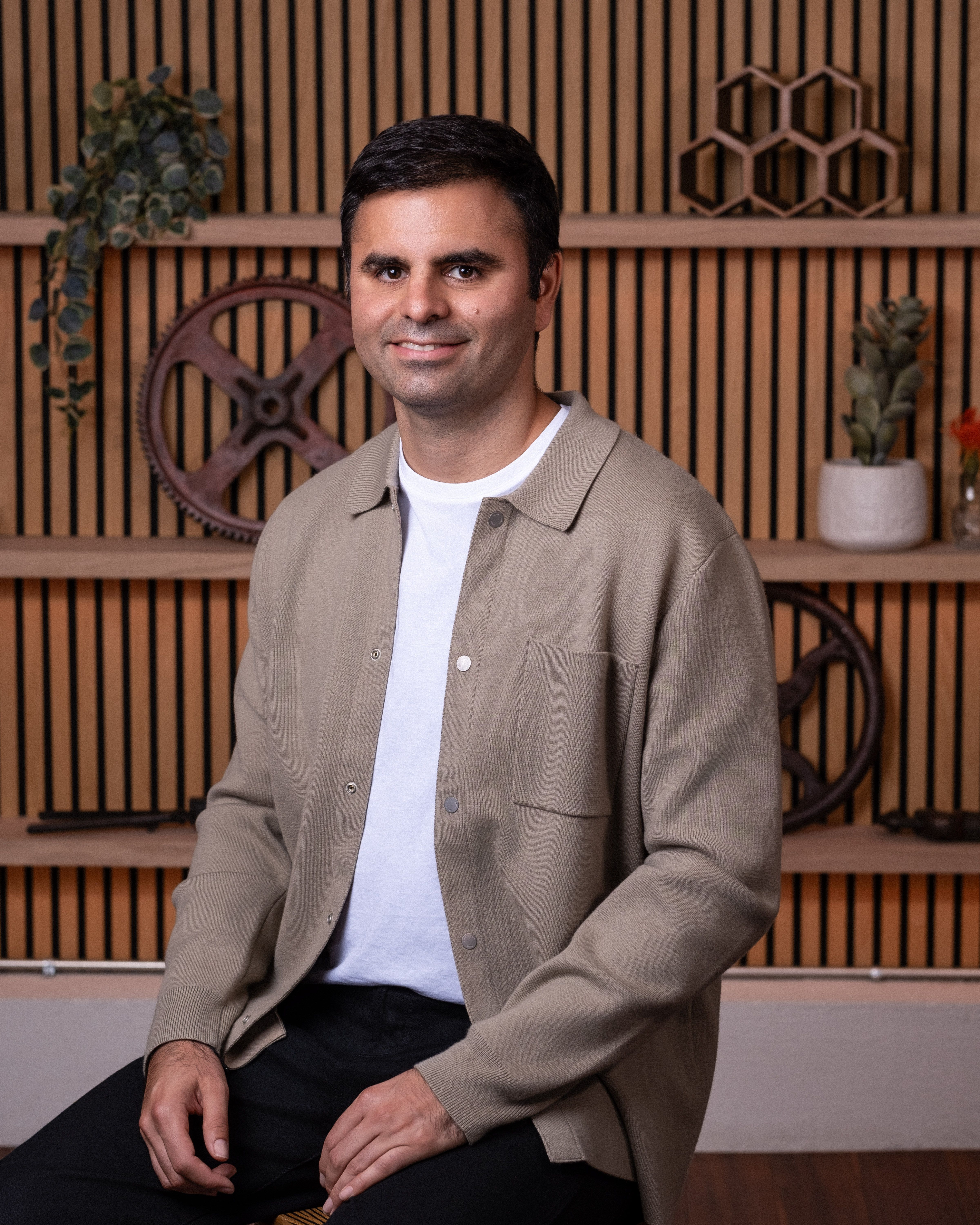 Amir Zohrenejad's Headshot