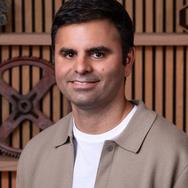 Amir Zohrenejad's Headshot