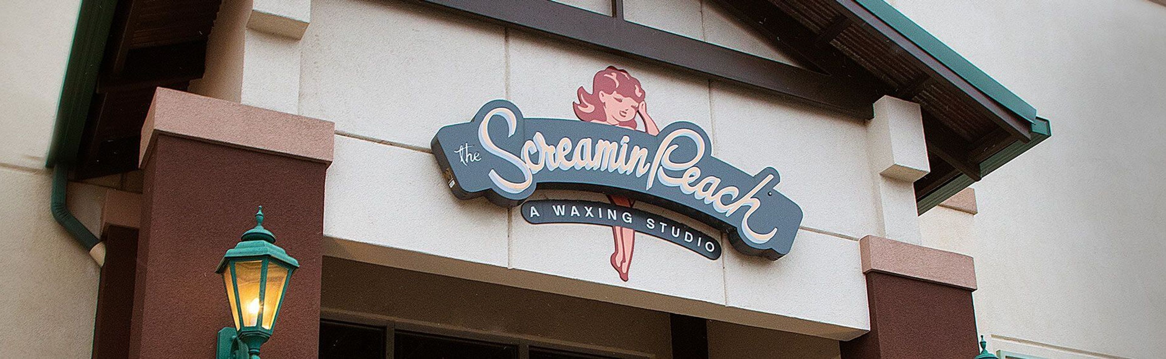 The Screamin Peach Sign