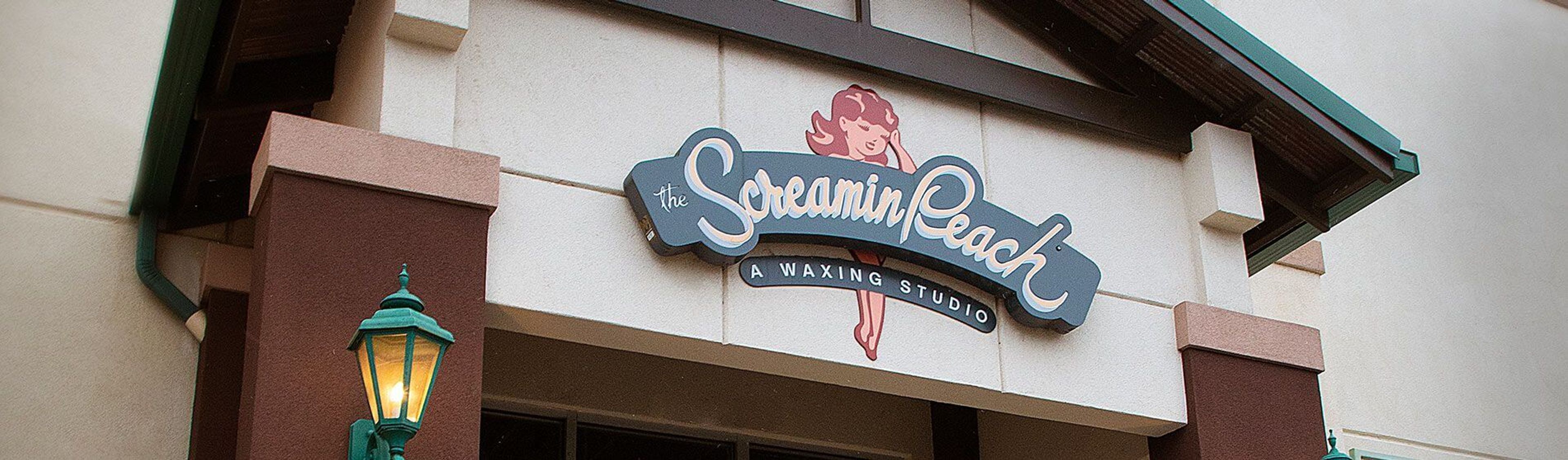 The Screamin Peach Sign