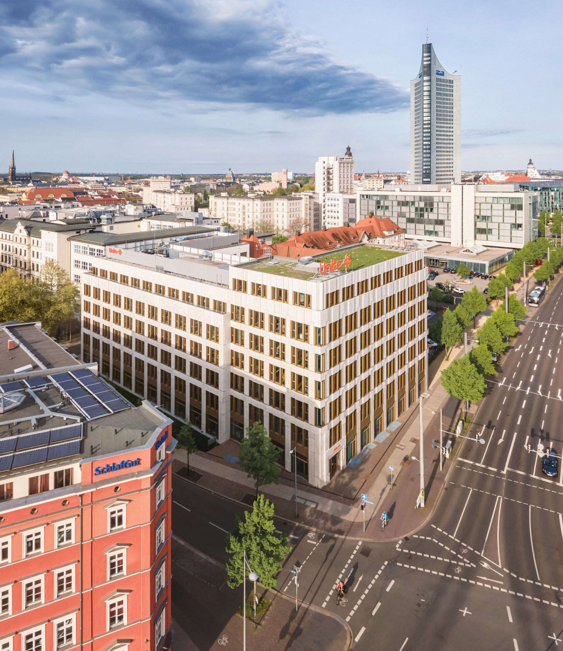 Europazentrale für Unite, Leipzig – Luftbild über der Kreuzung mit Blick zur Innenstadt