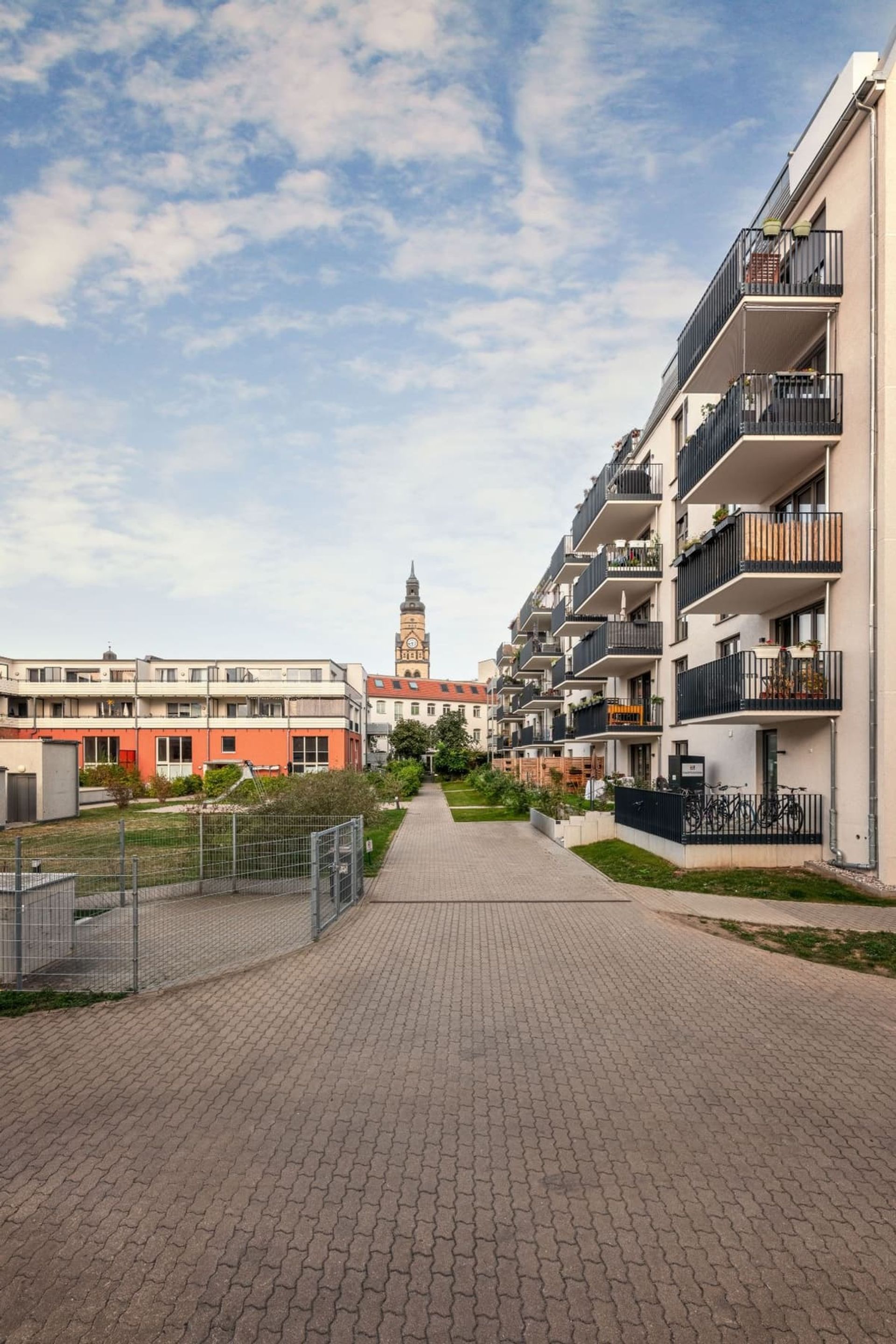 Drei Wohngebäude am Karl-Heine-Kanal, Leipzig – Aurelienstraße