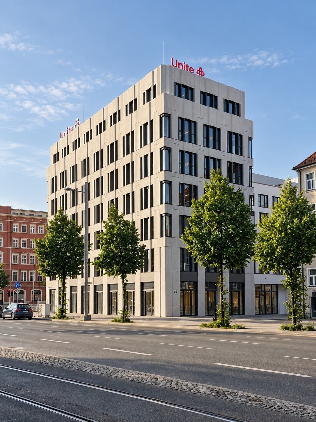 Europazentrale für Unite, Leipzig – Frontal von der Nürnberger Straße, Hochformat