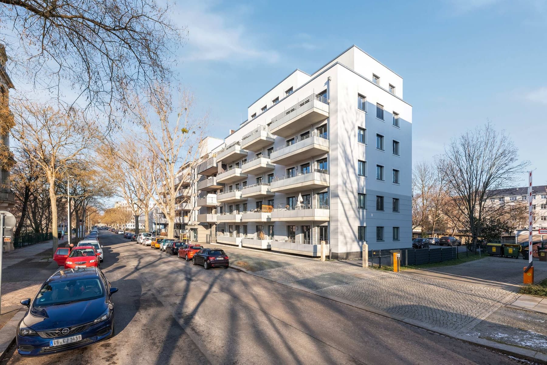 Wohnhaus Dresden Straßenperspektive