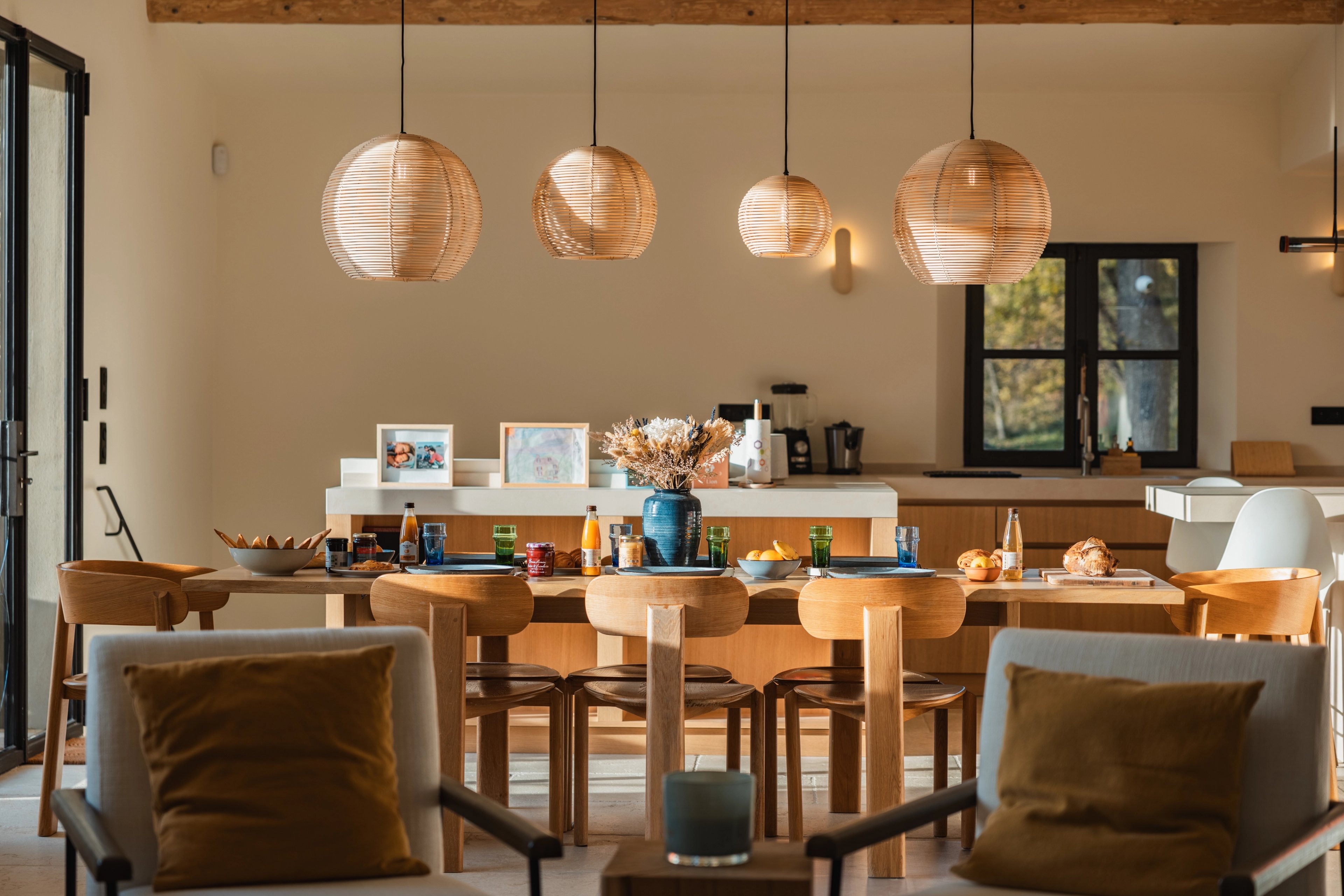 Interior photograph — IMMOBILIER, LUBERON, 19