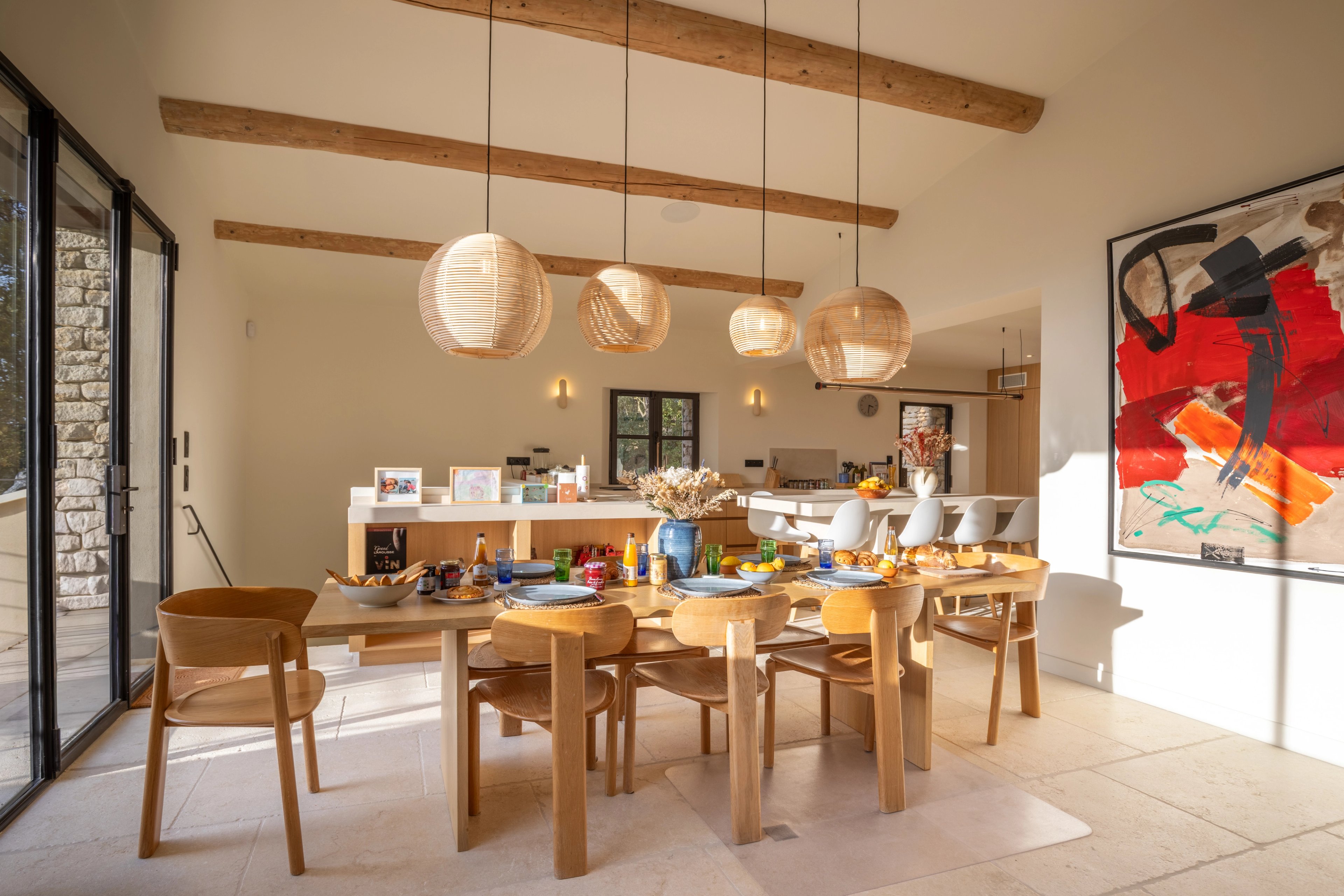 Interior photograph — IMMOBILIER, LUBERON, 17