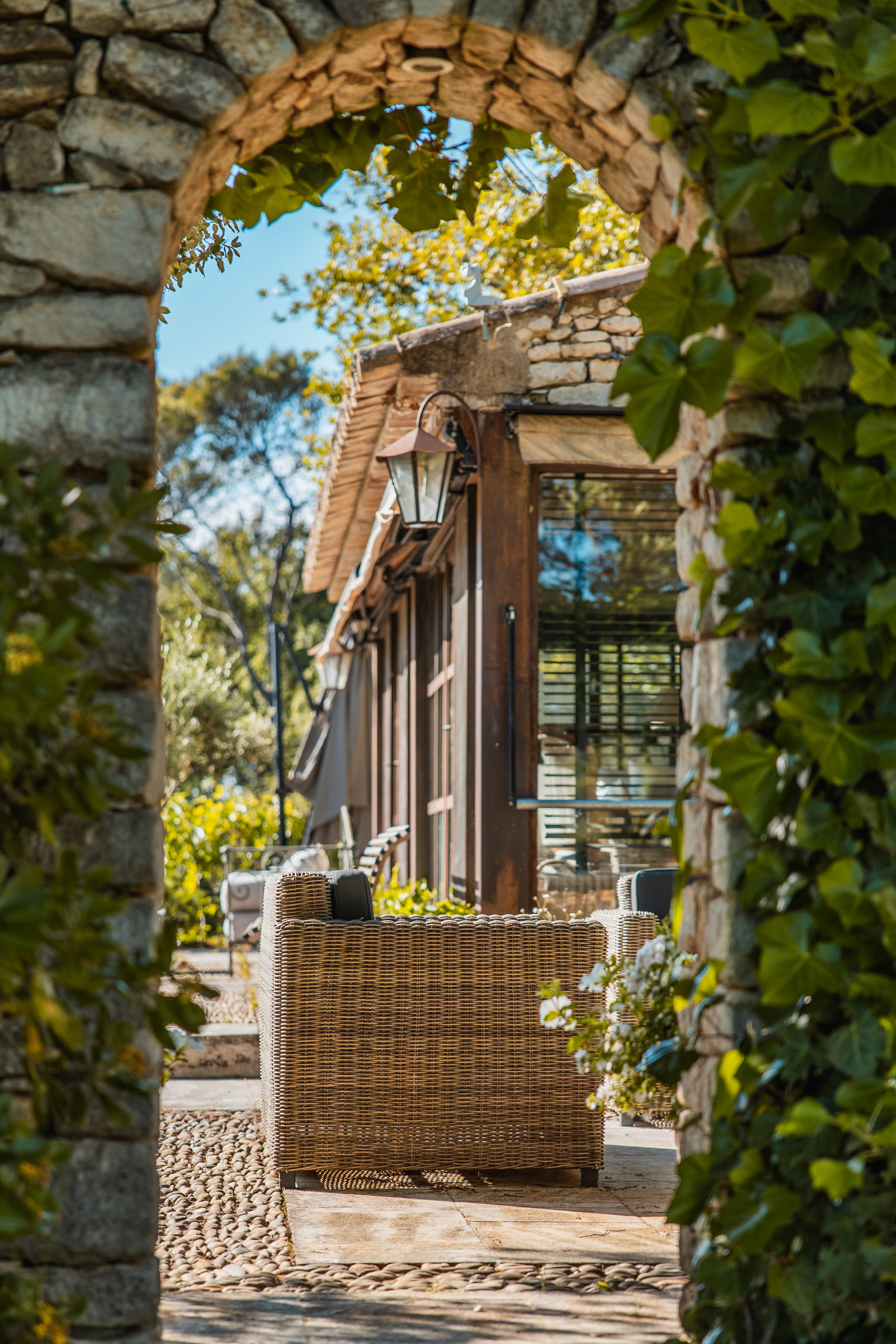 Interior photograph — IMMOBILIER, LUBERON, 4