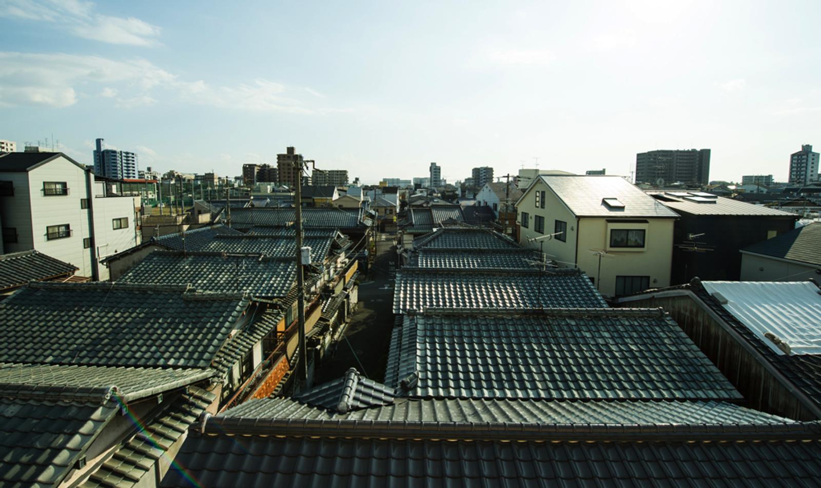 Showacho is a retro area lined with Japanese-style tiled roofs.