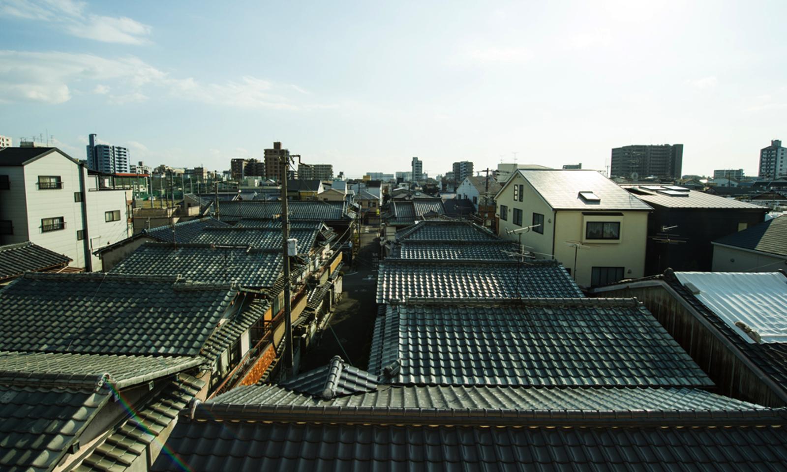 Showacho is a retro area lined with Japanese-style tiled roofs.