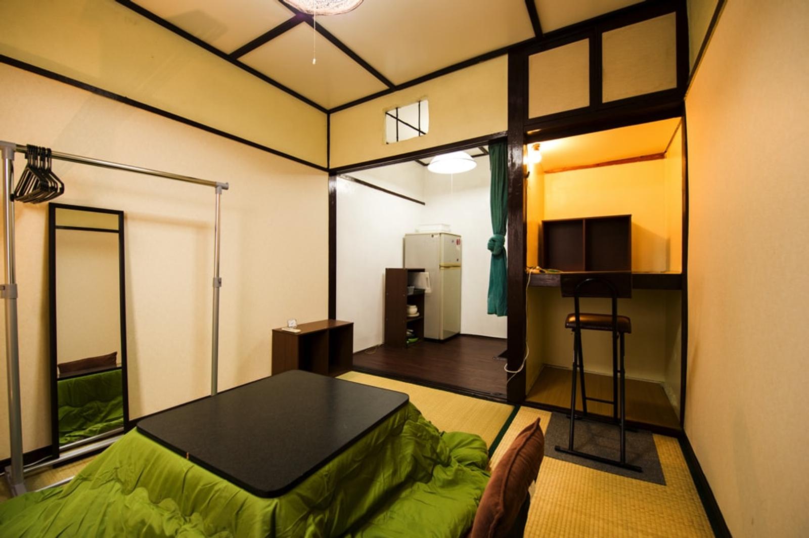 A Japanese-style room with a retro aesthetic.