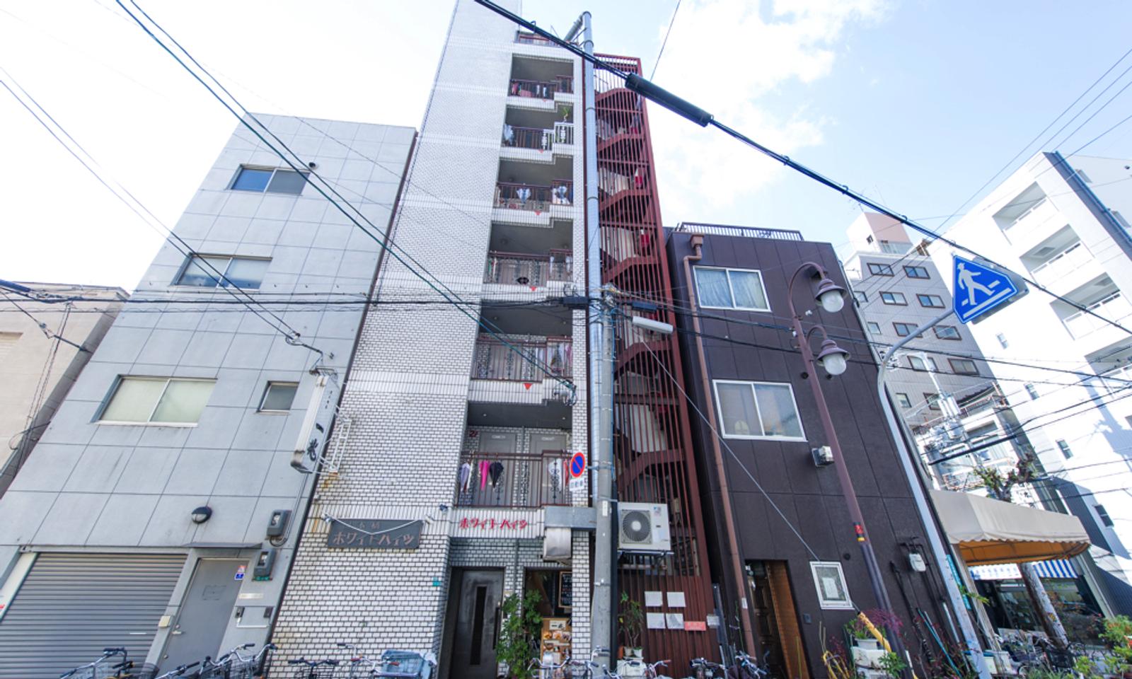 7 story building with 12 rooms