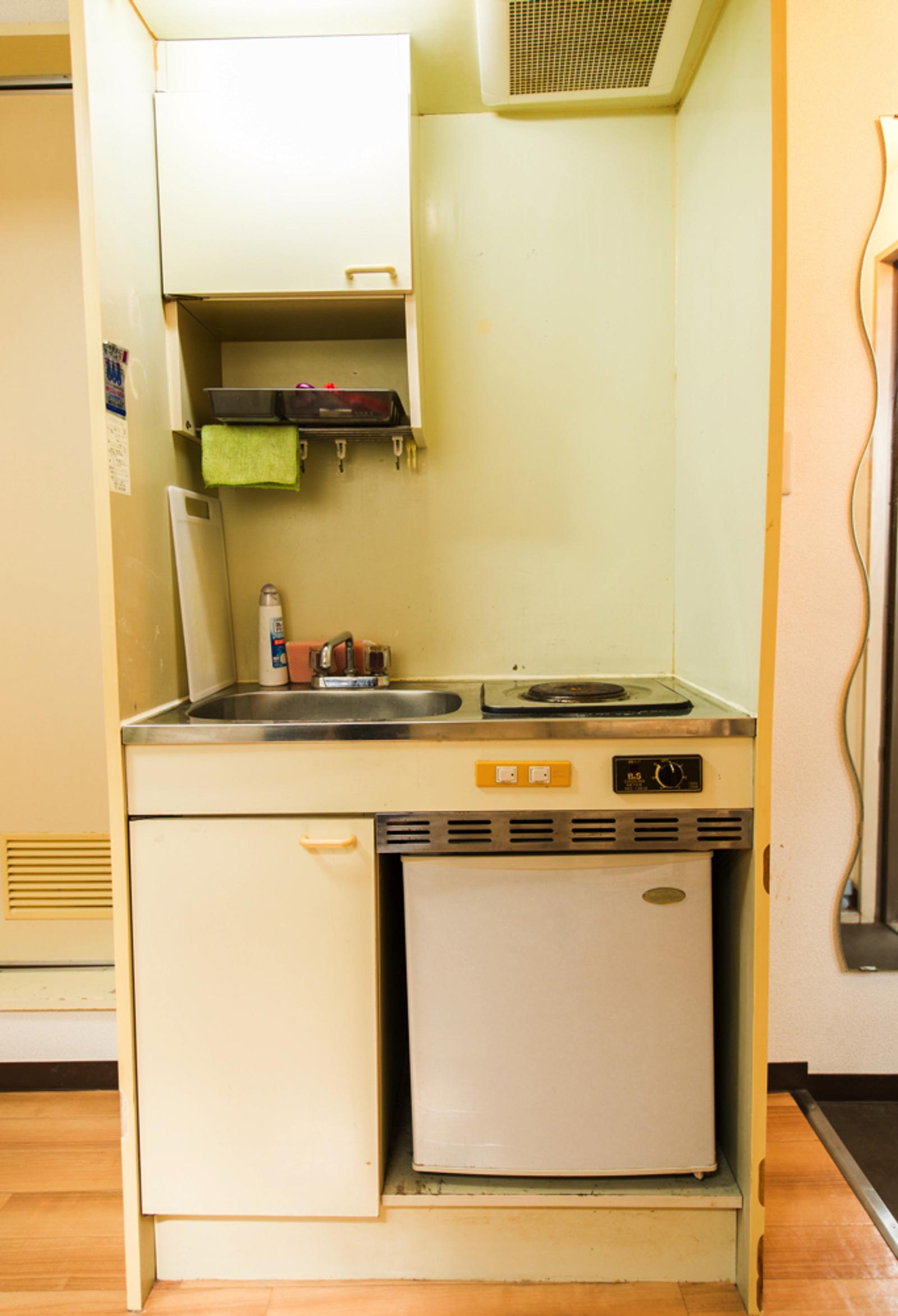 All rooms have kitchens.