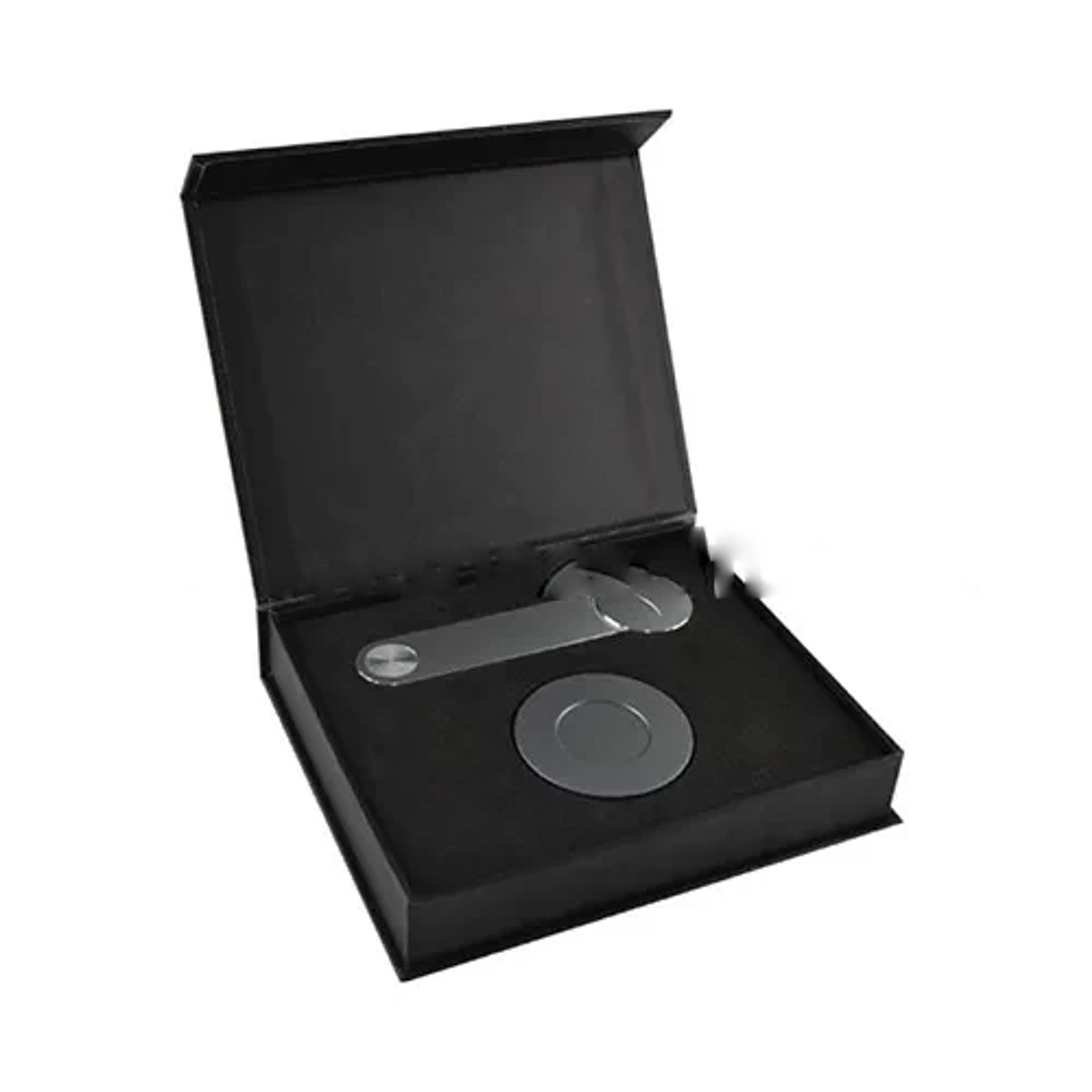 Set of Magnetic Mount And Wireless Charger
