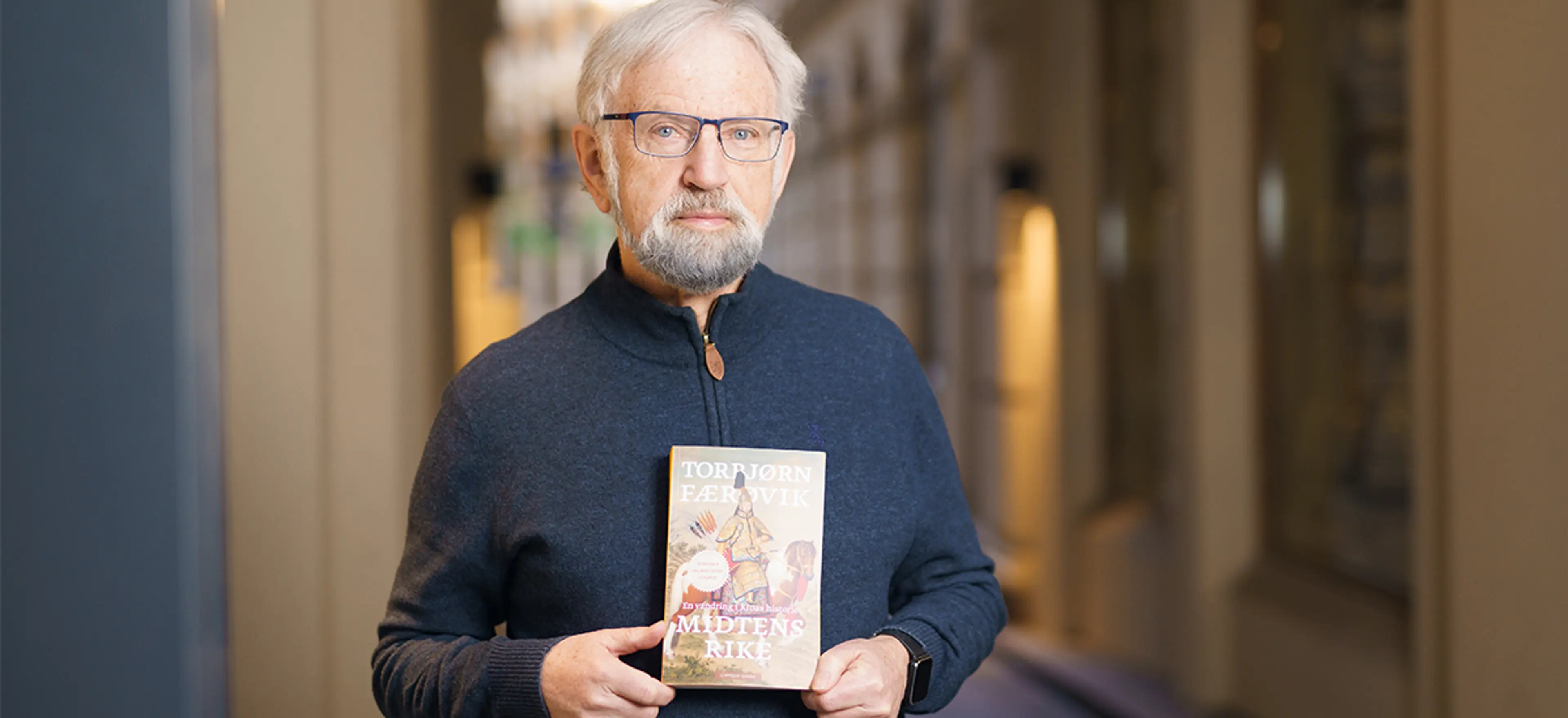 Bildet av forfatter Torbjørn Færøvik.