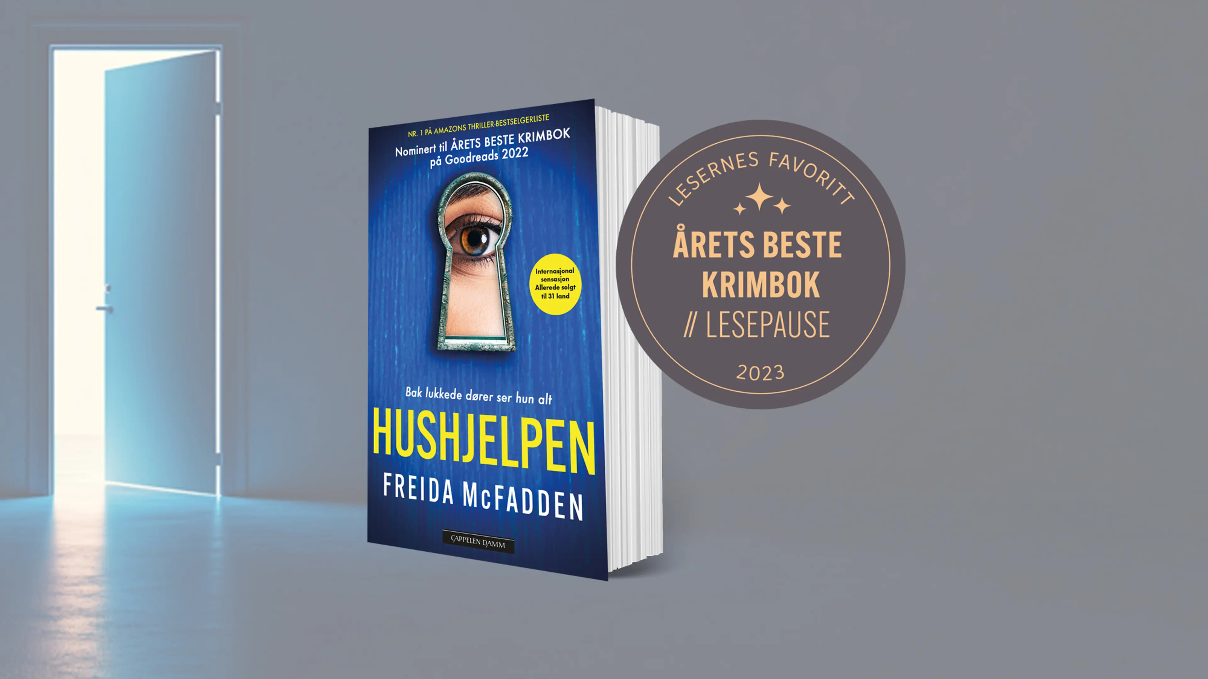 Boken Hushjelpen og bombe med teksten Årets beste krimbok 2023