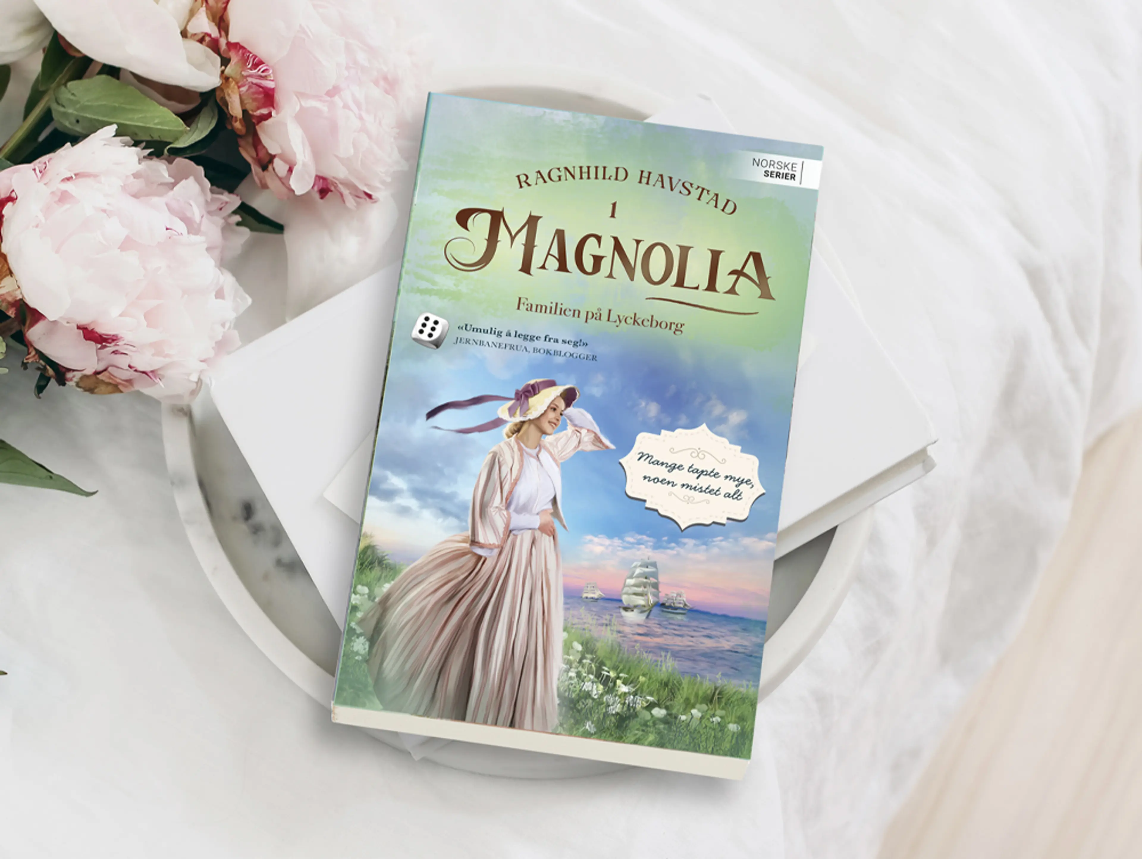 Foto av første bok i serien Magnolia