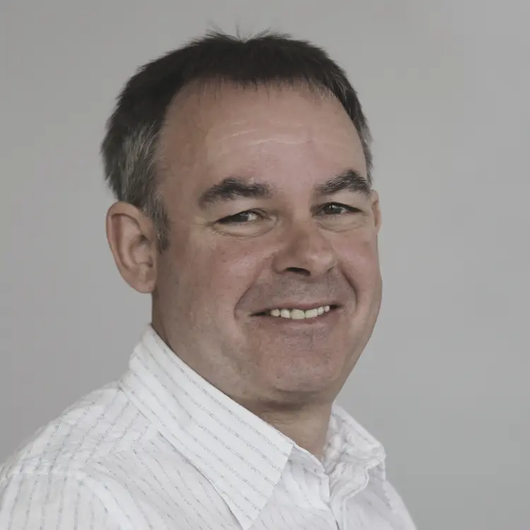 Bidragsyter Nicholas Searle