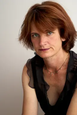 Bidragsyter Sonya Hartnett