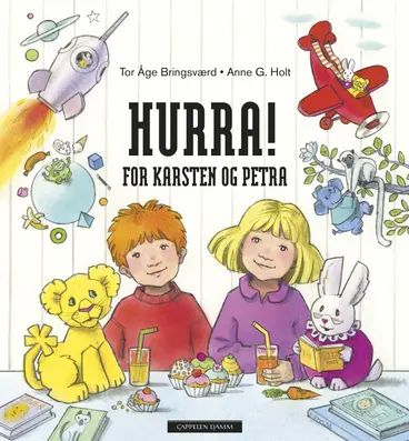 Omslag Karsten og Petra: Hurra! for Karsten og Petra av Tor Åge Bringsværd og Anne G. Holt (Innbundet)