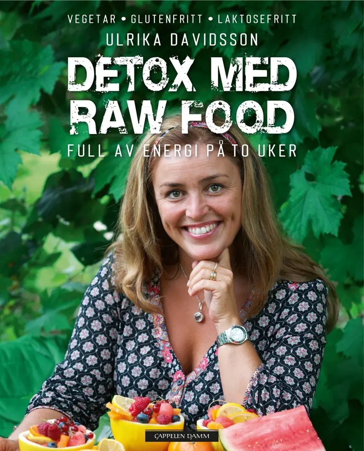 Omslag Detox med raw food av Ulrika Davidsson (Innbundet)