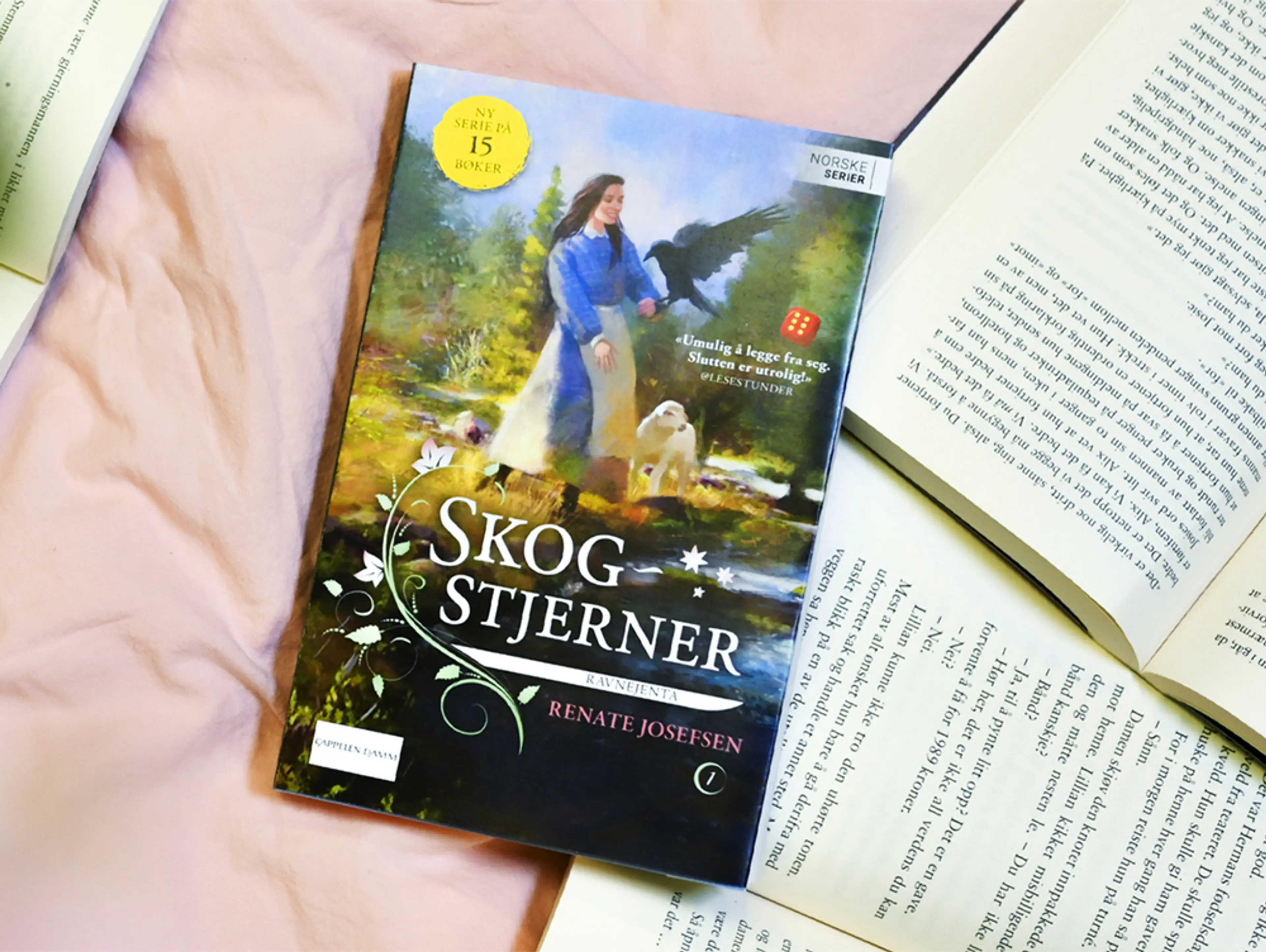 Foto av første bok i serien Skogstjerner
