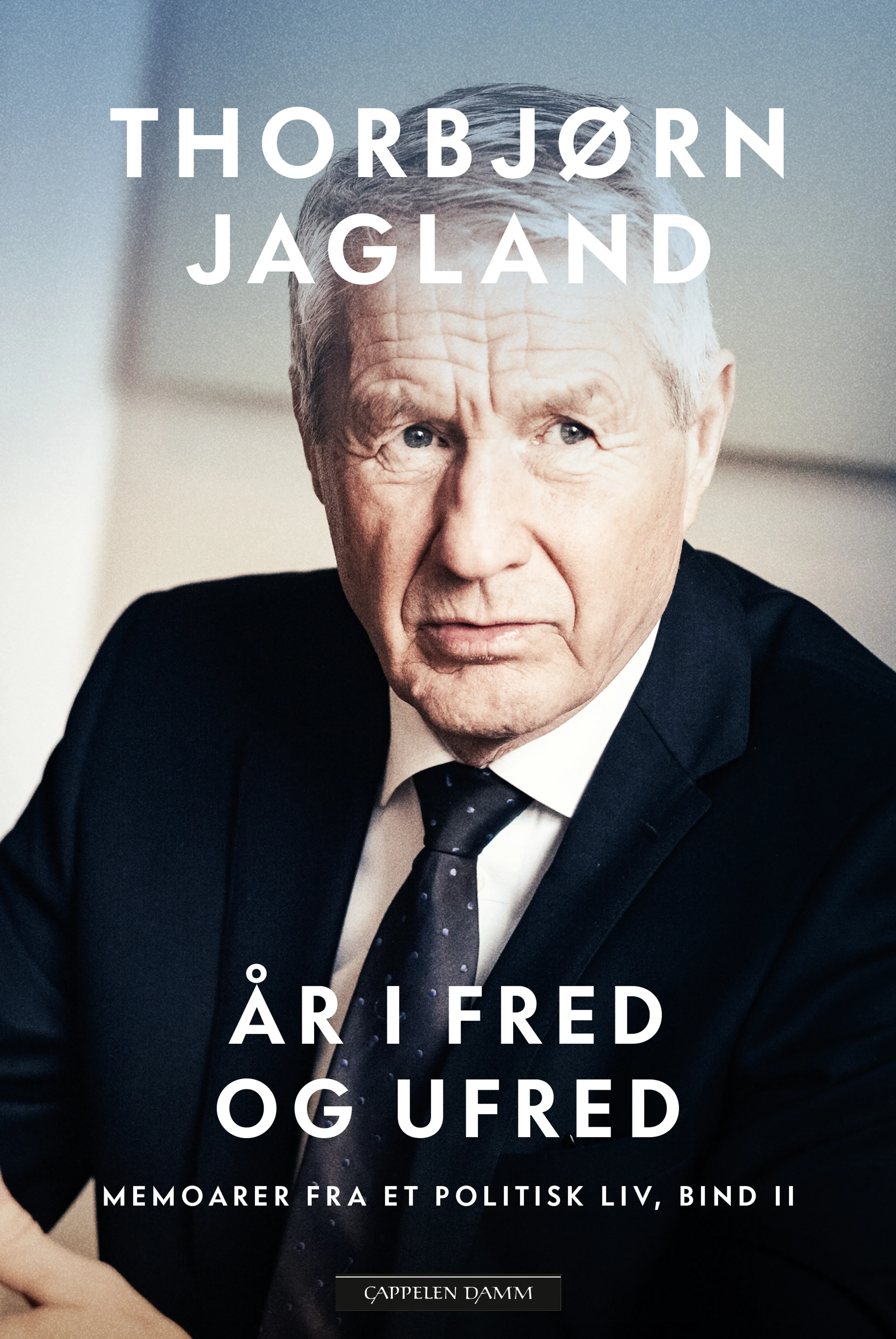 Omslag År i fred og ufred av Thorbjørn Jagland (Ebok)