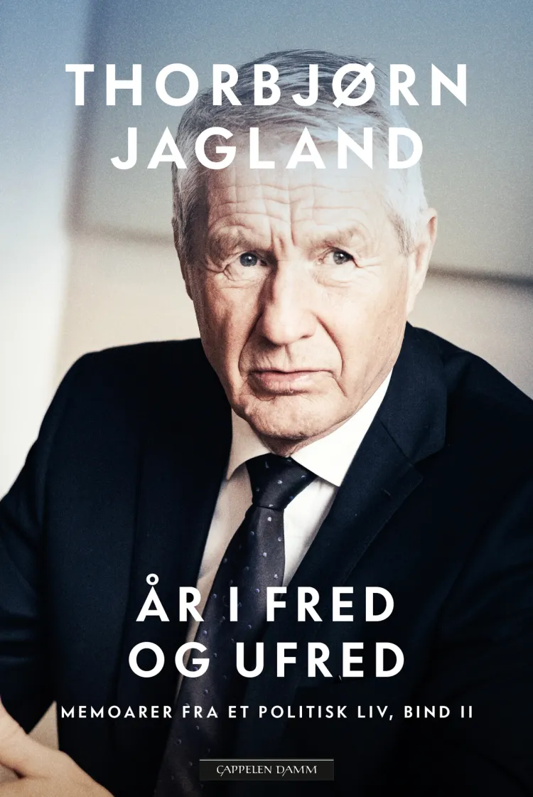 Omslag År i fred og ufred av Thorbjørn Jagland (Ebok)