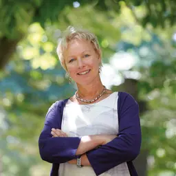 Bidragsyter Sarah Lark