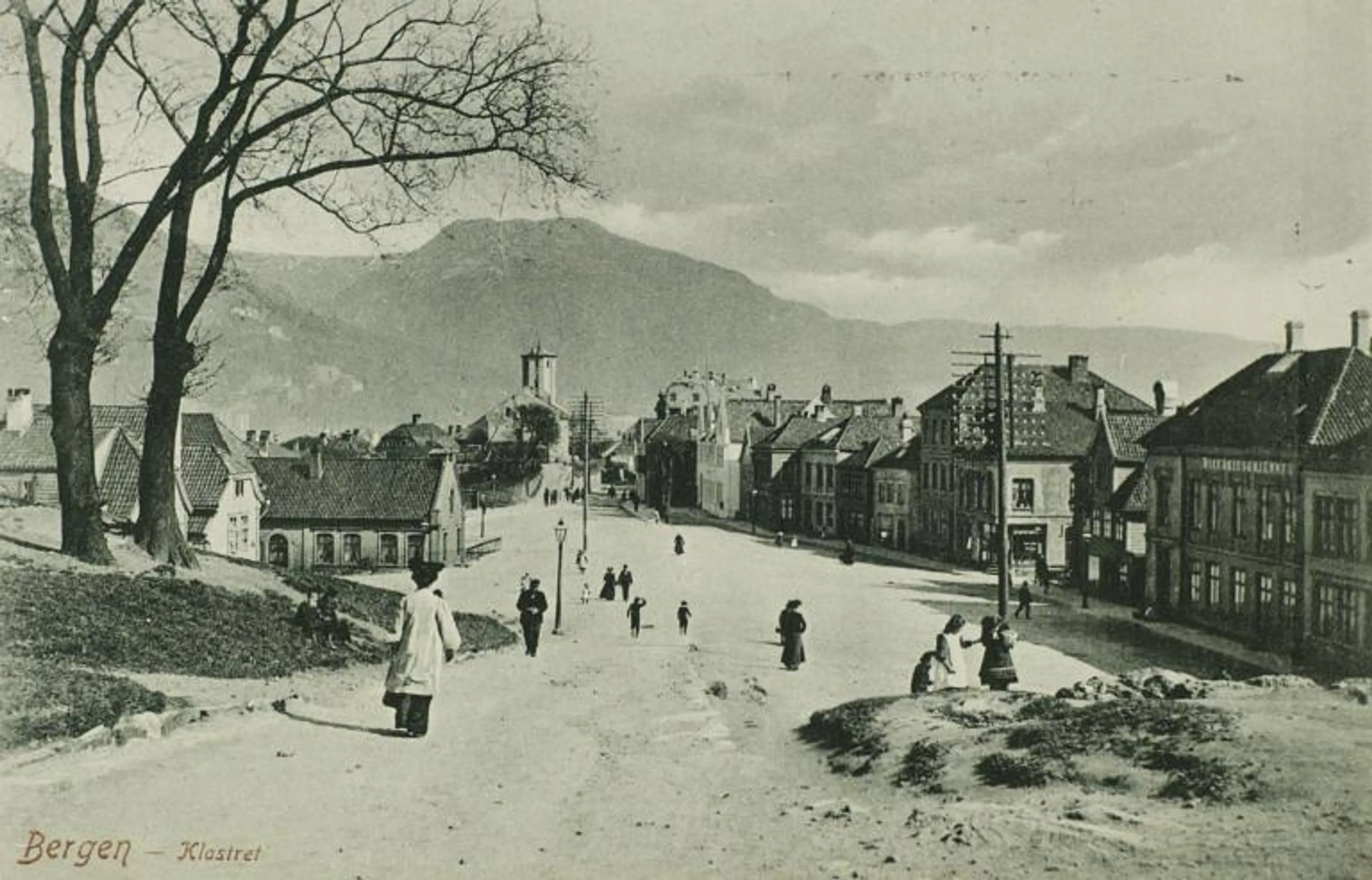 Oversiktsbilde over Klosteret, der Lillian bor.