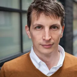 Bidragsyter Garth Risk Hallberg