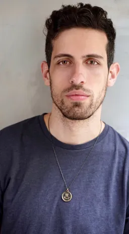 Bidragsyter Adam Silvera