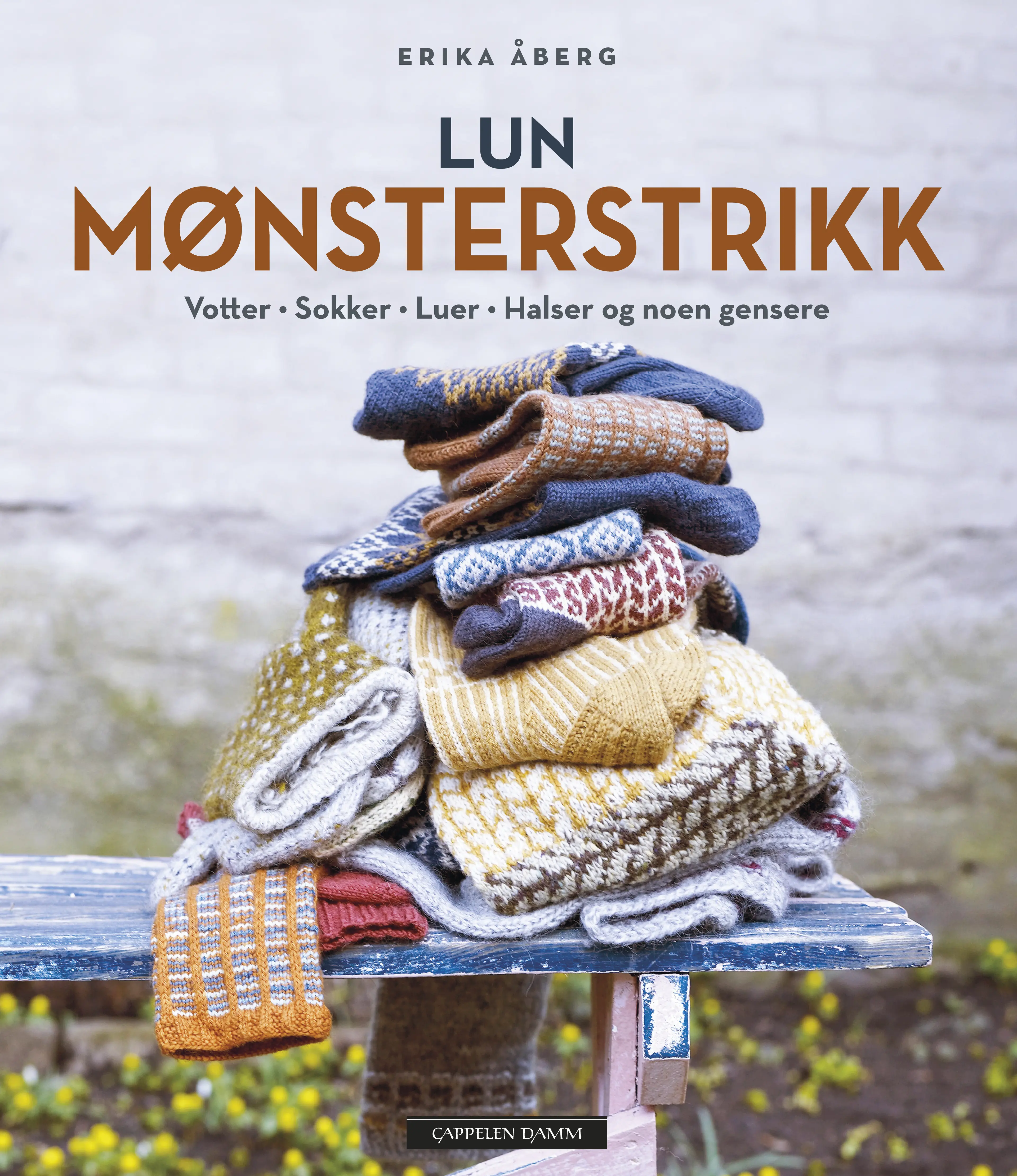 Omslag Lun mønsterstrikk av Erika Åberg (Innbundet)
