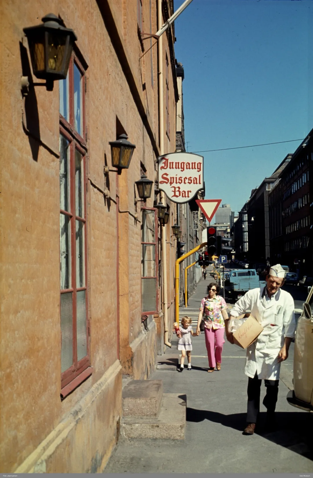 Dame med barn i Oslo, 70-tallet