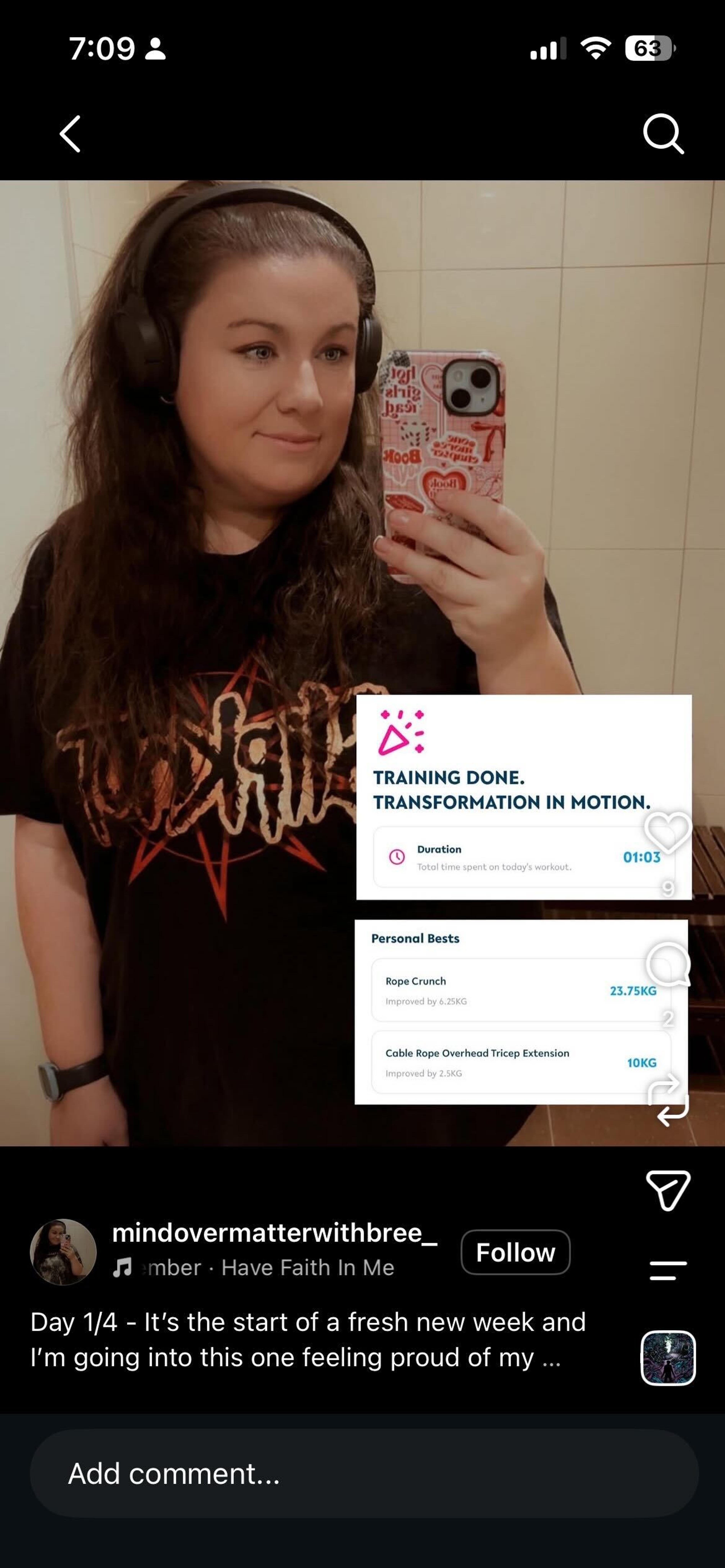 Mirror selfie image